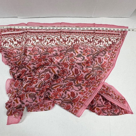 Indian Hand-Printed Floral Sarong Scarf - 93" x 36" - NEW in Bags. - Picture 6 of 13